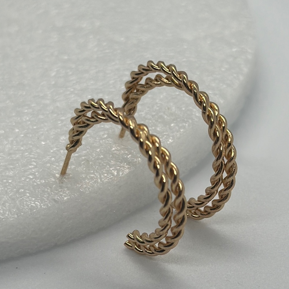 Elegant Gold Tone Twisted Hoop Earrings - 1 Inch - Brand New